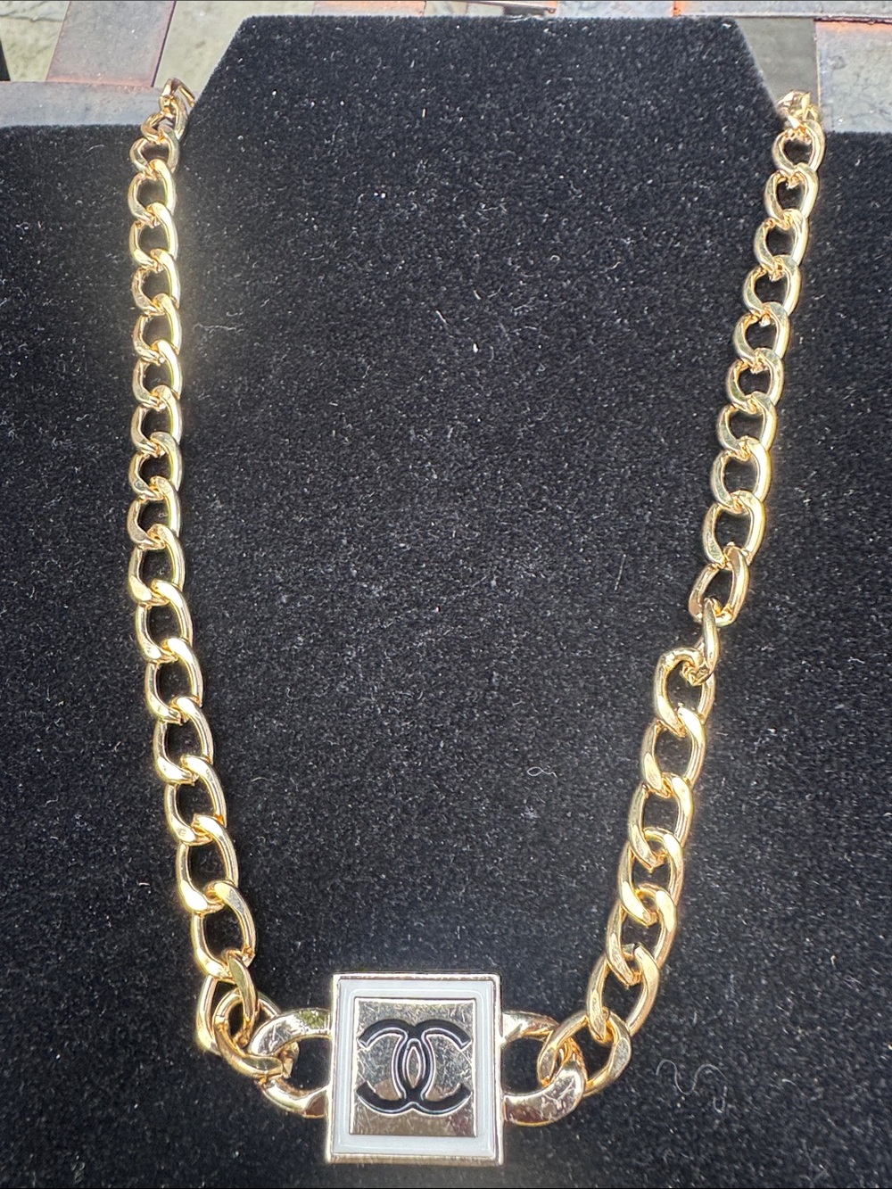 Gold Chain Necklace with Interlocking  Pendant - Gold